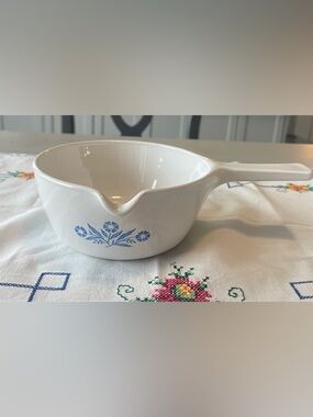 Retro 1970’s Corningware Blue Cornflower Saucepan with Pour Spout